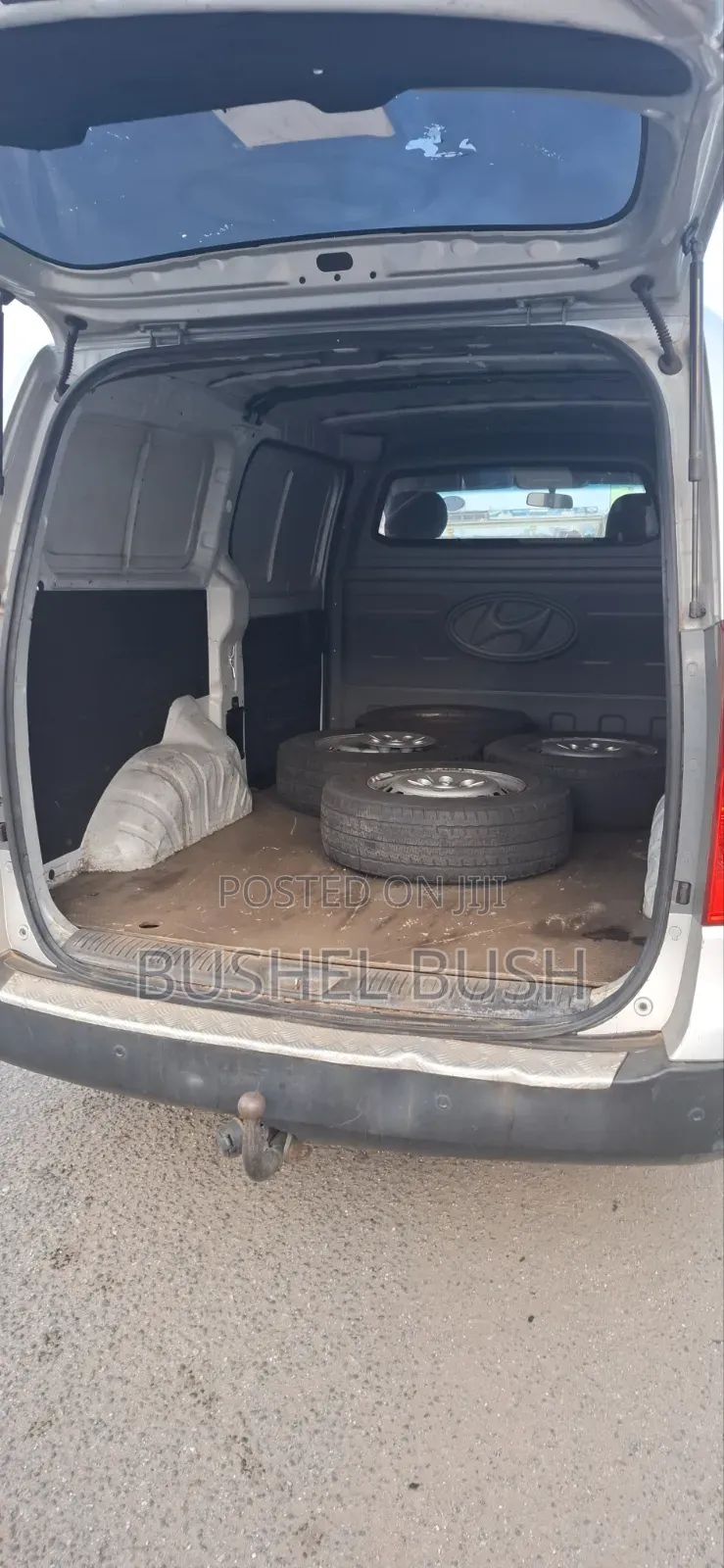 Hyundai Starex 2008 Grey