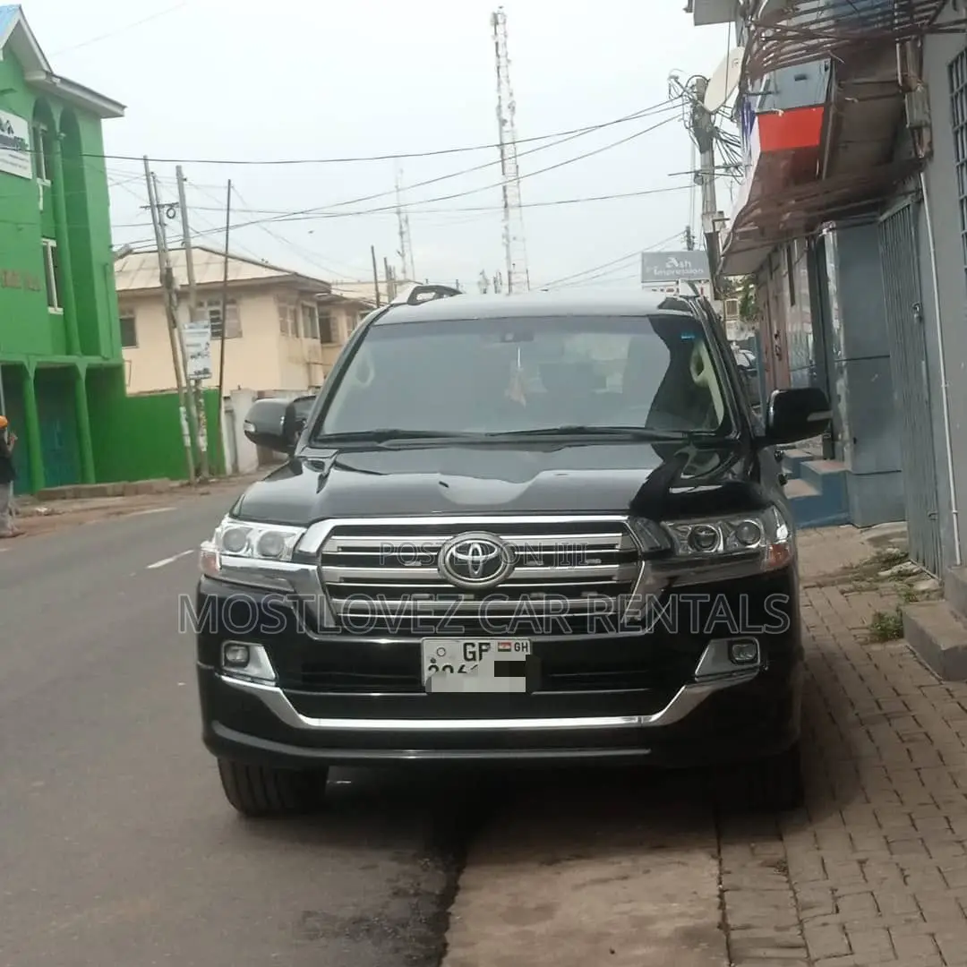 Car Rental. V8 for Hiring