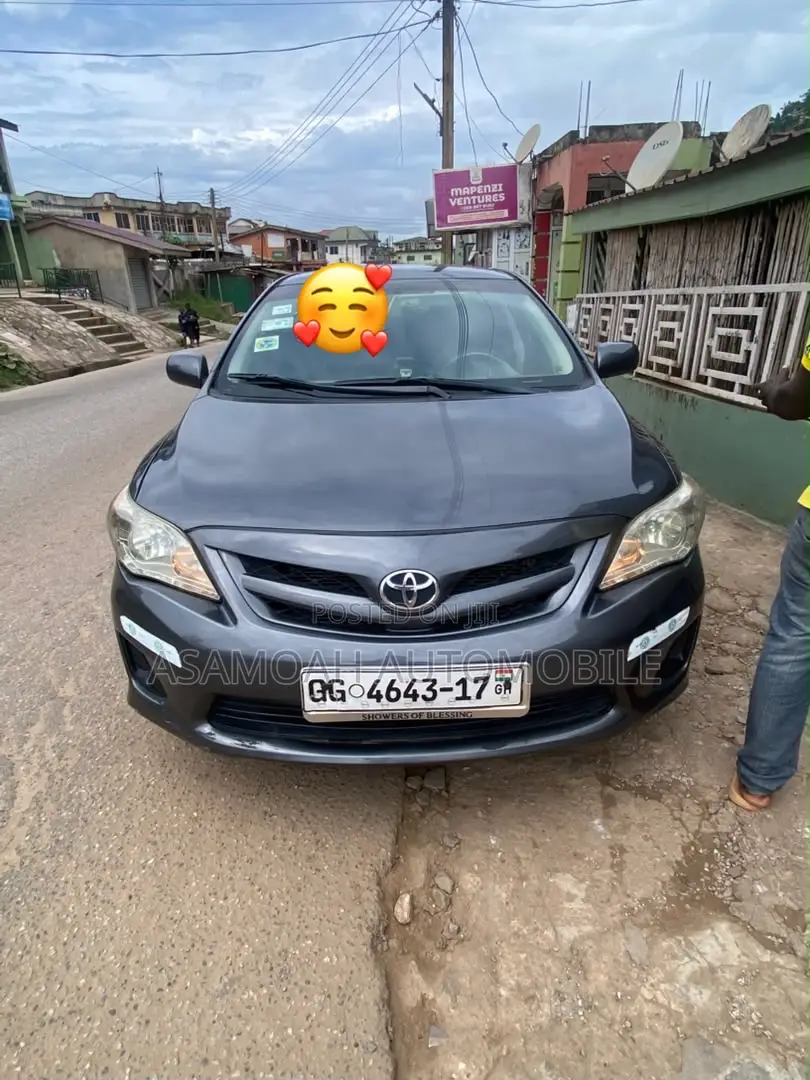 Toyota Corolla 2012 Gray