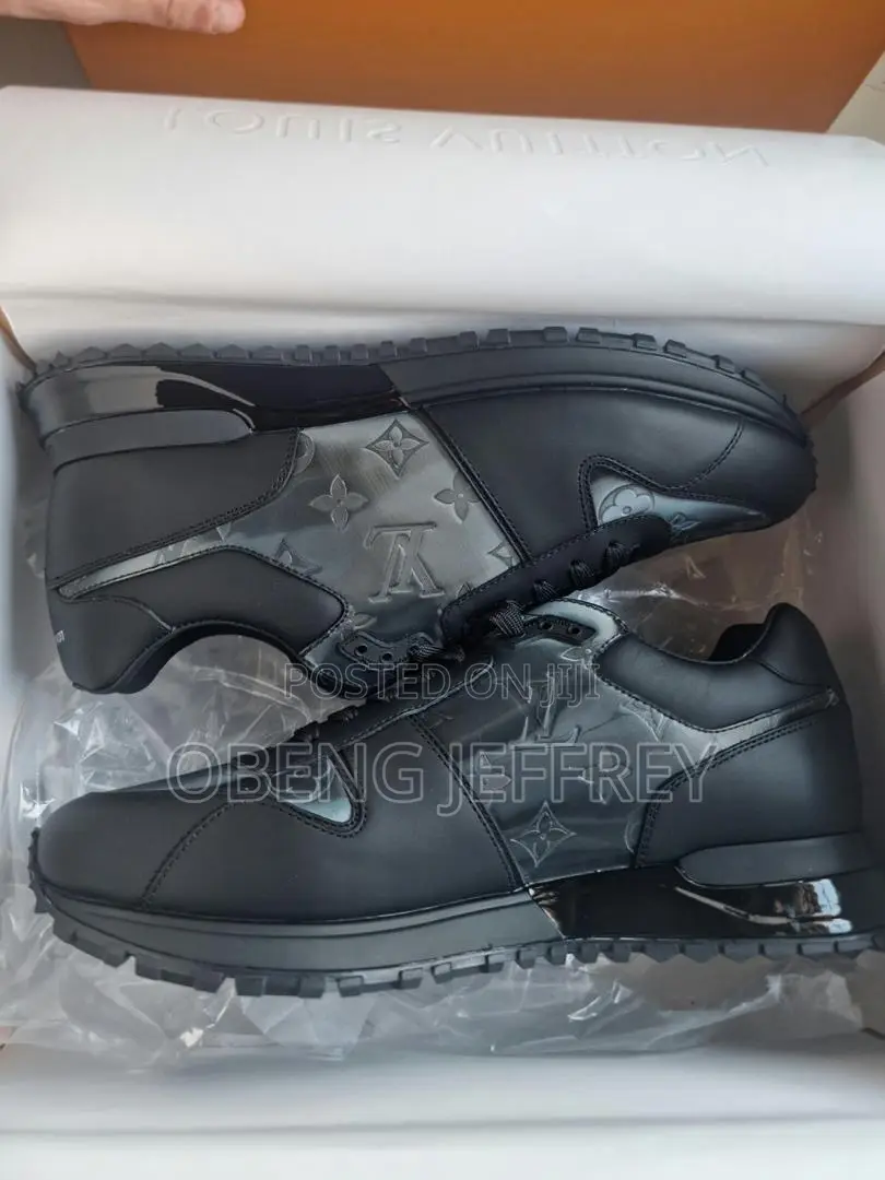 Original Louis Vuitton Run Away Black