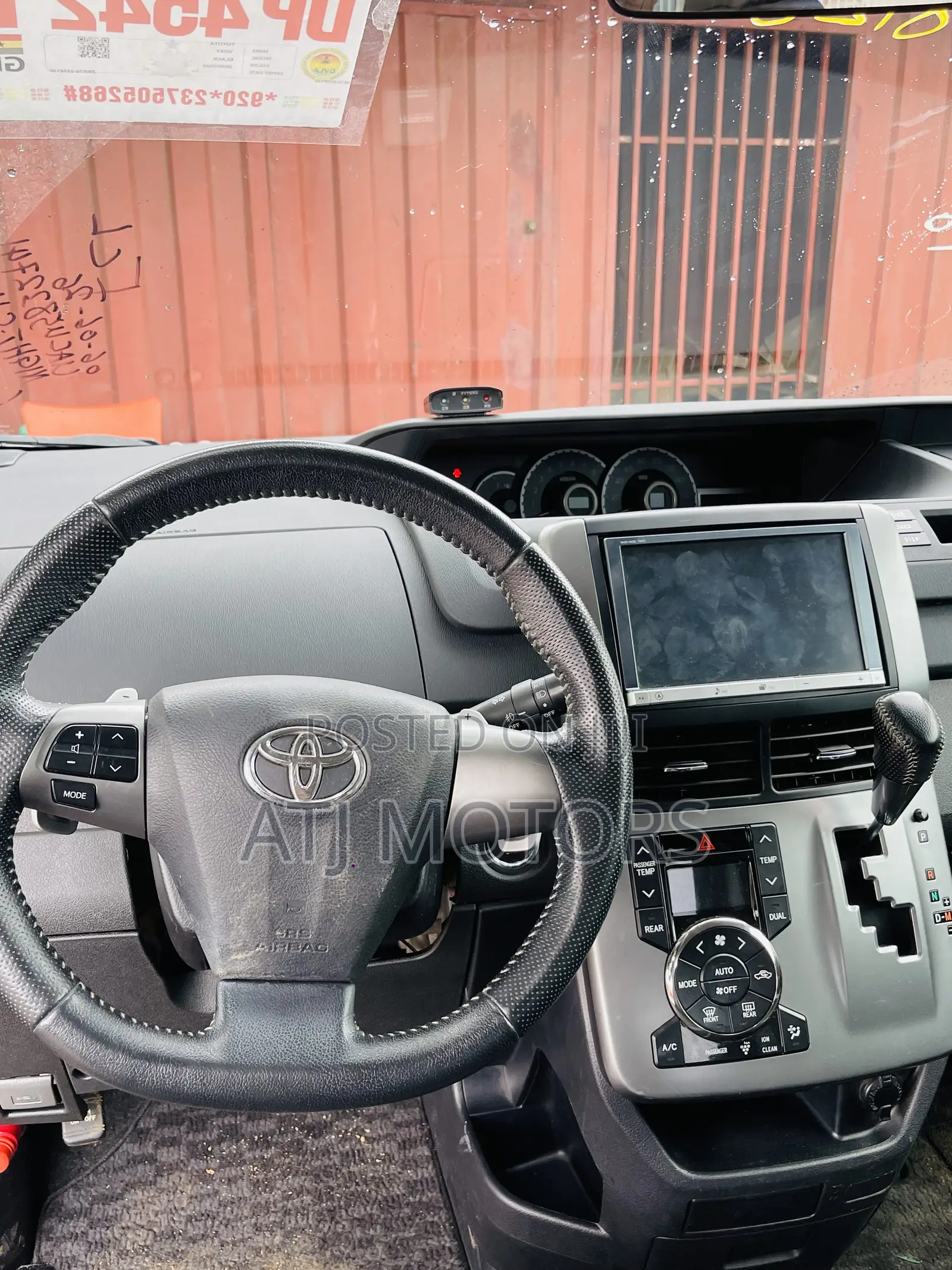Toyota Voxy 2013 Black