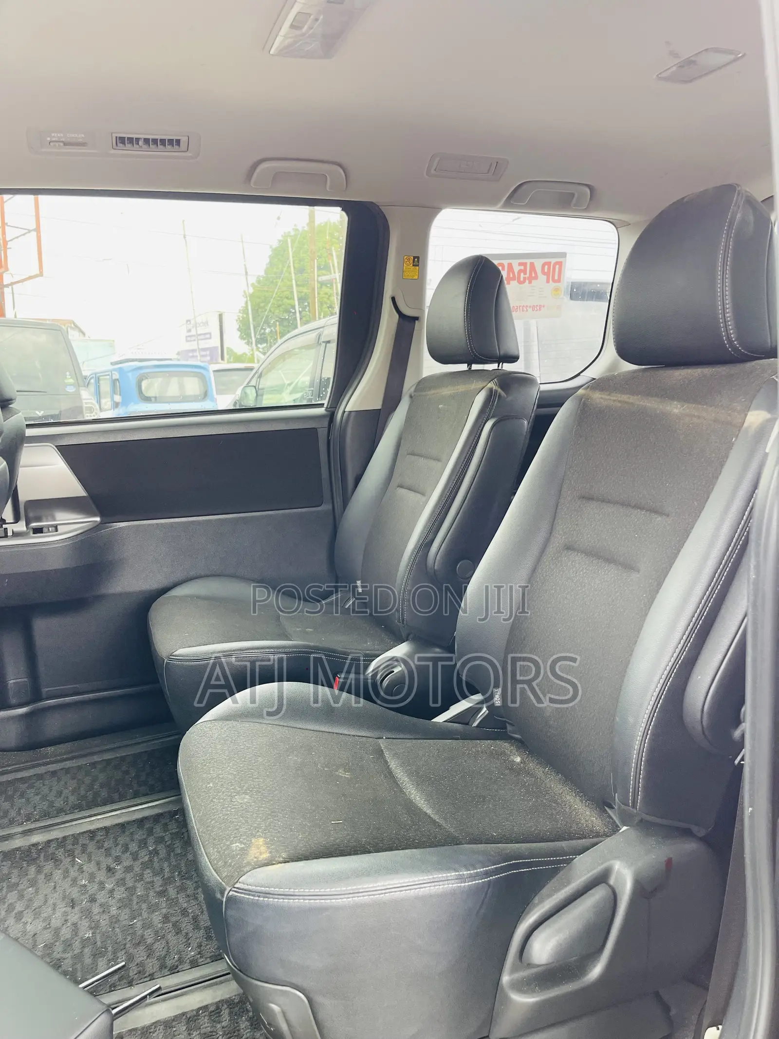 Toyota Voxy 2013 Black