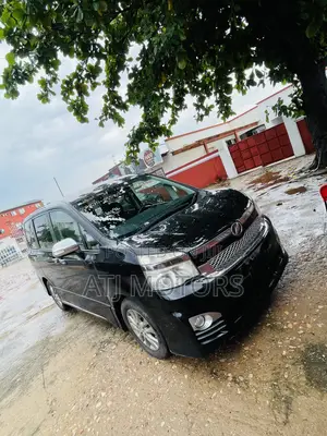 Toyota Voxy 2013 Black
