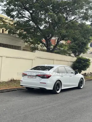 Honda Civic 2025 White