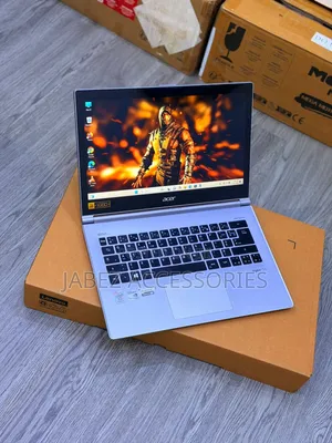 New Laptop Acer Aspire S3-392G 4GB Intel Core i5 SSD 256GB