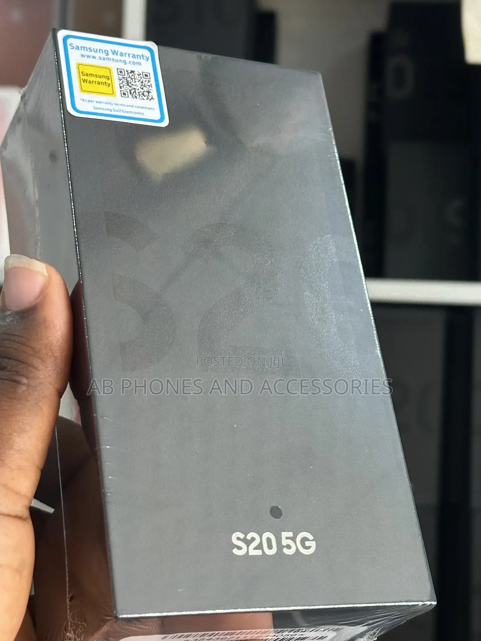 New Samsung Galaxy S20 128 GB Gray