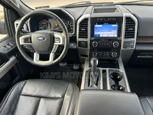 Ford F-150 Lariat 4x4 SuperCab Styleside 6.5 ft. box 145 in. WB 2019
