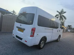 Nissan Caravan (Urvan) 2016 White