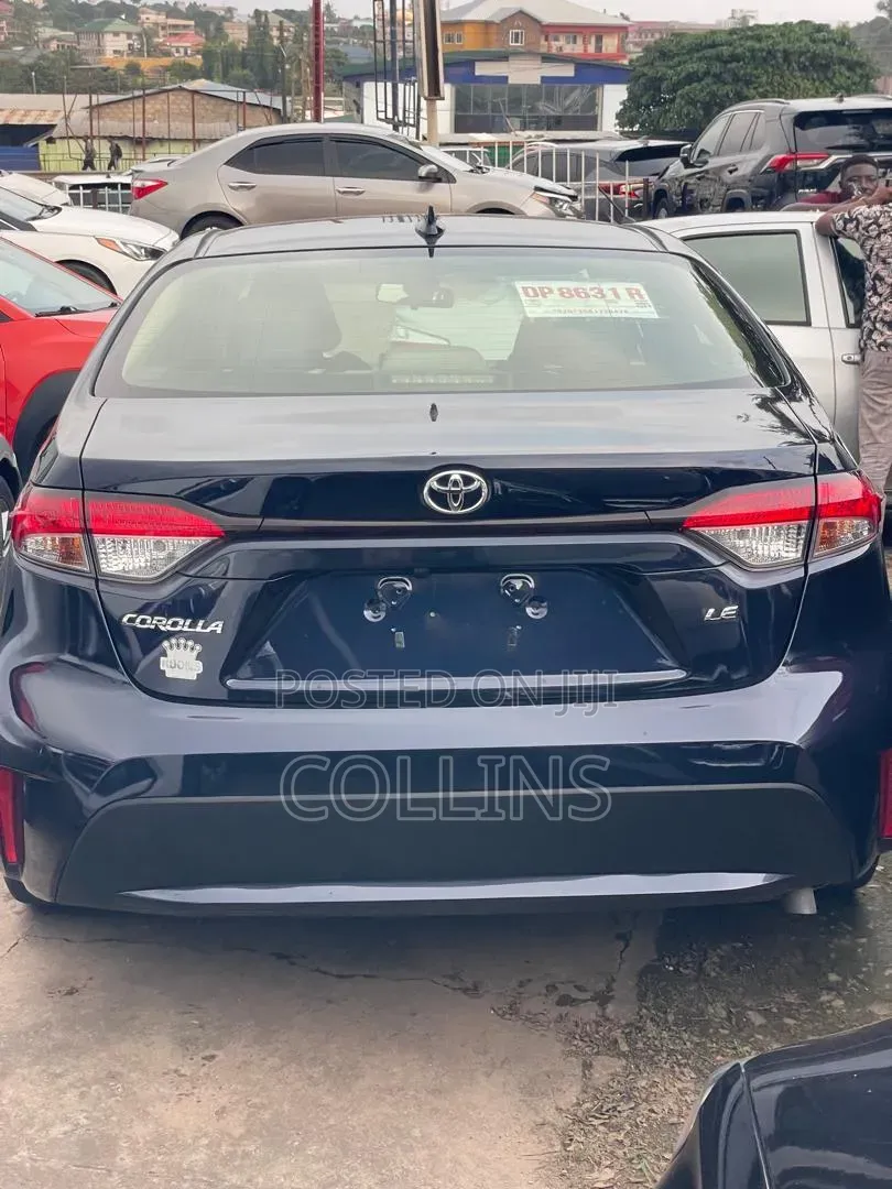 Toyota Corolla 2022 Blue