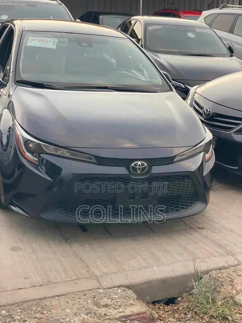 Toyota Corolla 2022 Blue