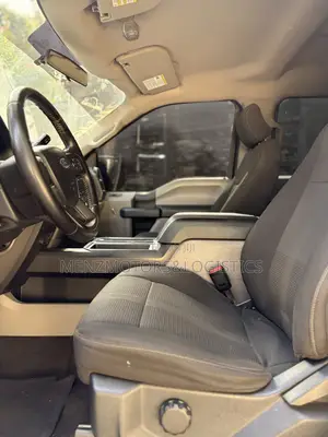Ford F-150 XL 4x4 SuperCrew Cab Styleside 5.5 ft. box 145 in. WB 2017