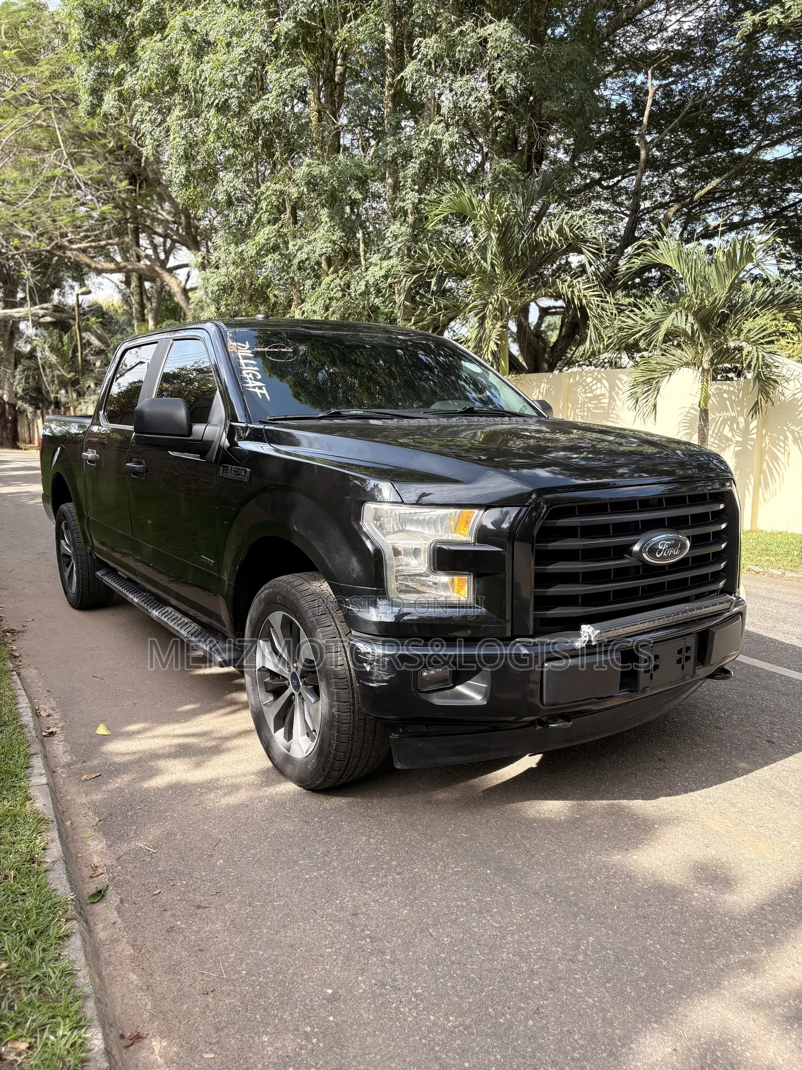 Ford F-150 XL 4x4 SuperCrew Cab Styleside 5.5 ft. box 145 in. WB 2017