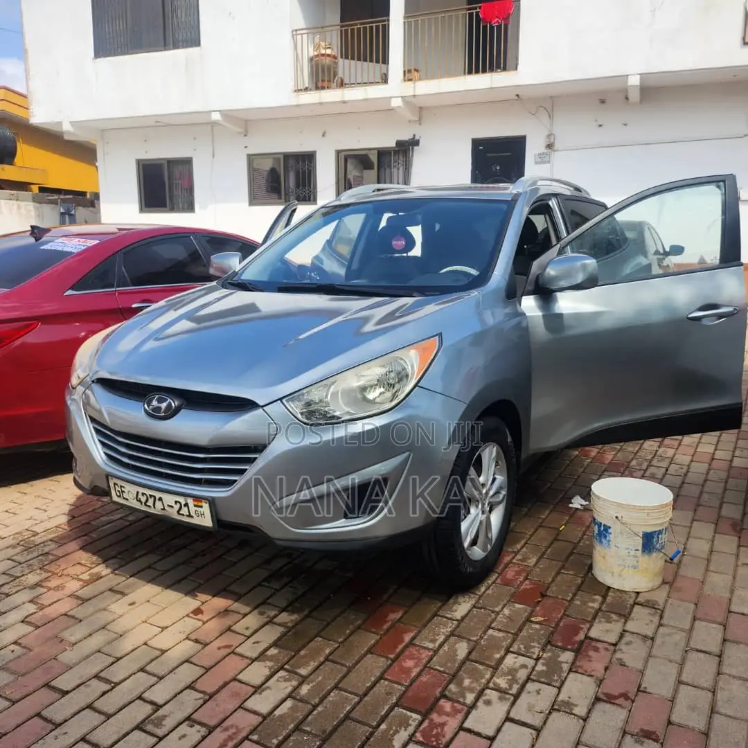 Hyundai Tucson GLS AWD 2011 Gray