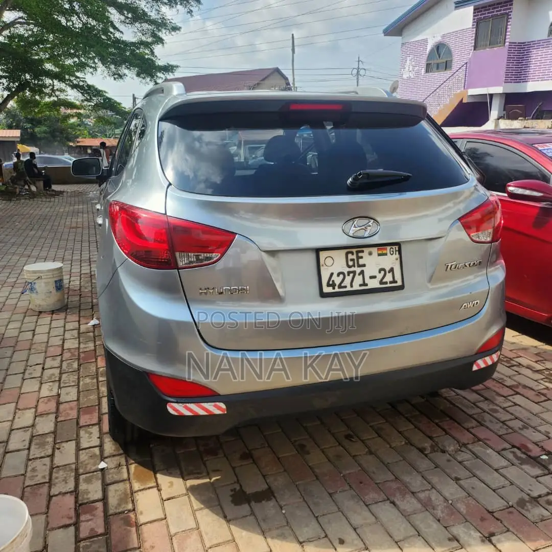 Hyundai Tucson GLS AWD 2011 Gray