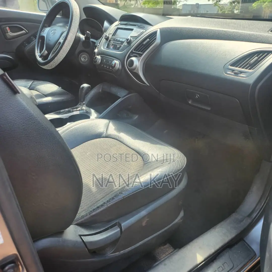 Hyundai Tucson GLS AWD 2011 Gray