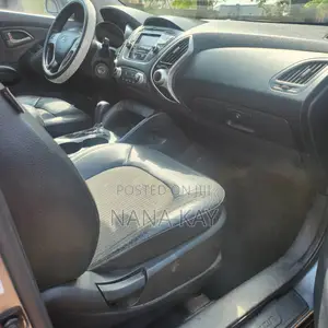 Hyundai Tucson GLS AWD 2011 Gray