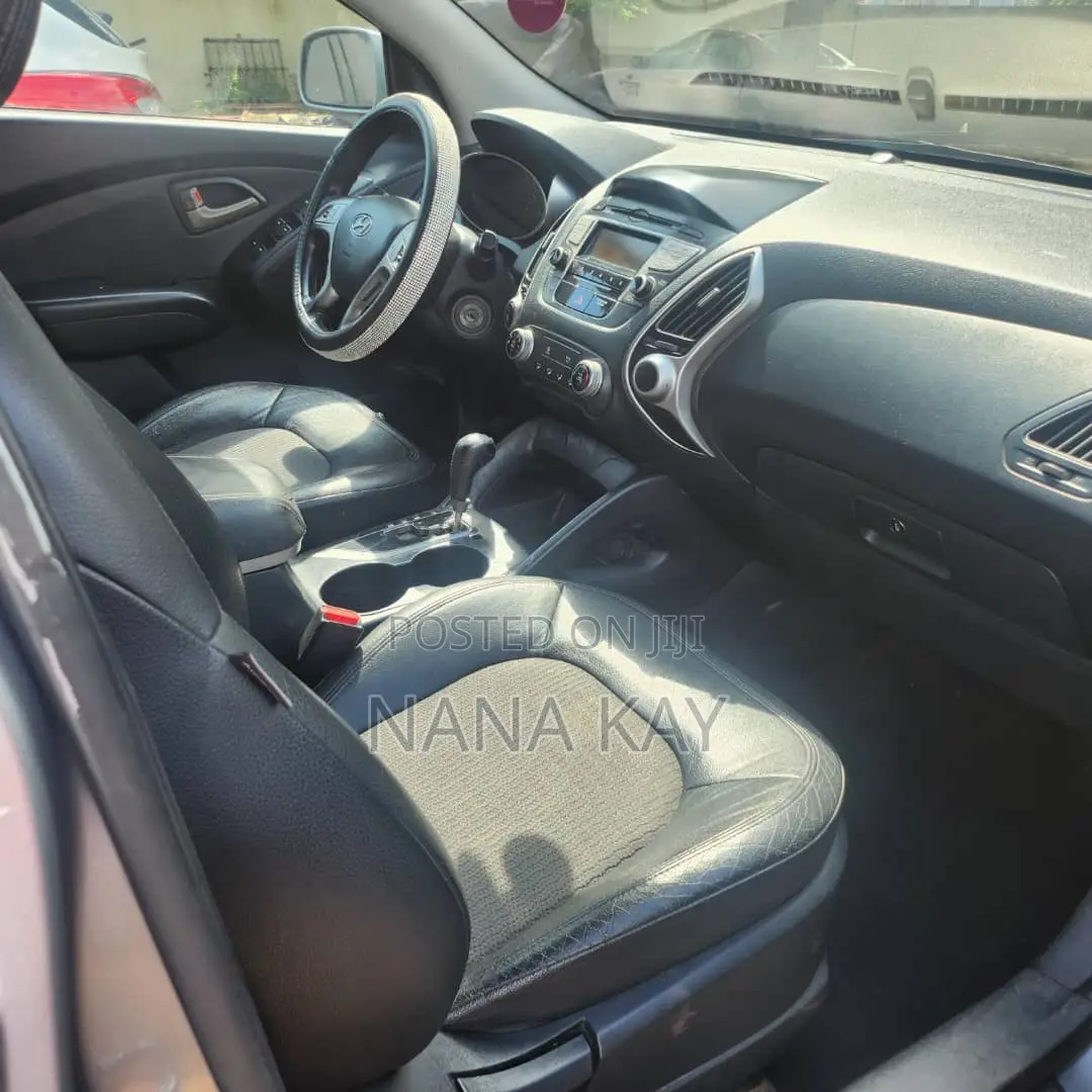 Hyundai Tucson GLS AWD 2011 Gray