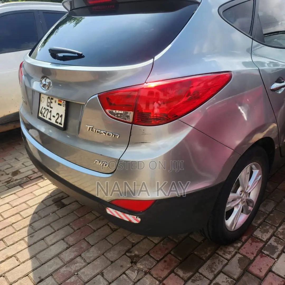 Hyundai Tucson GLS AWD 2011 Gray