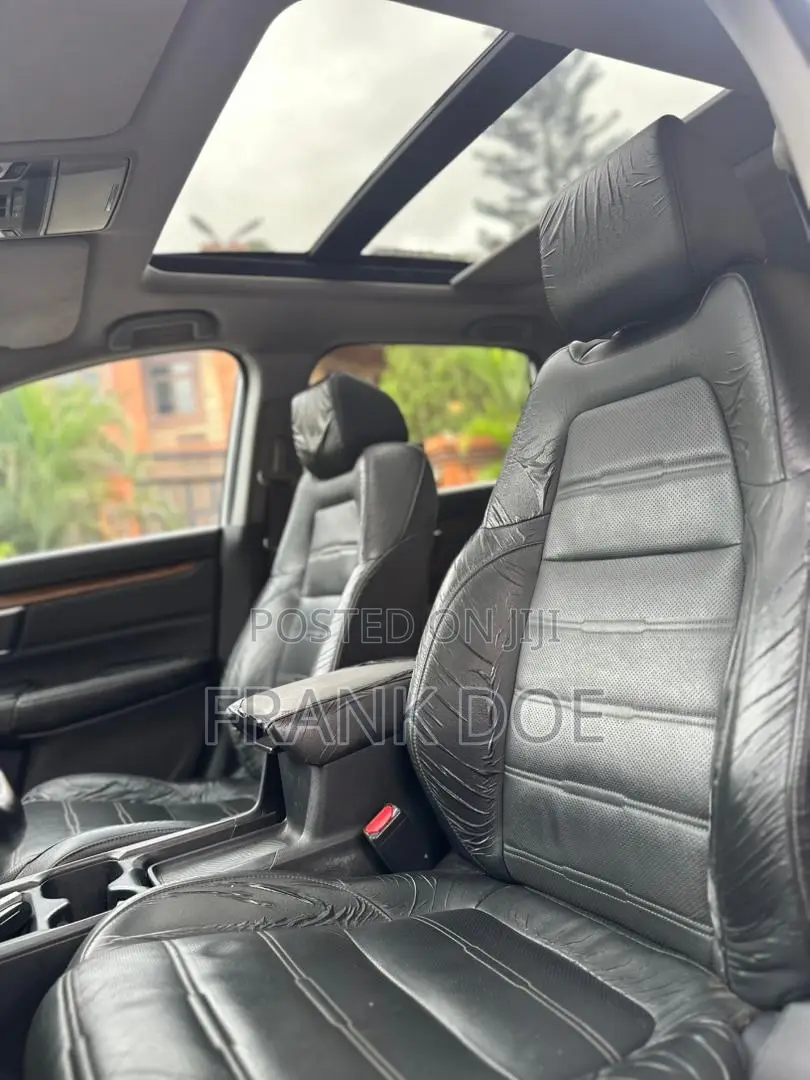 Honda CR-V Touring AWD 2018 White