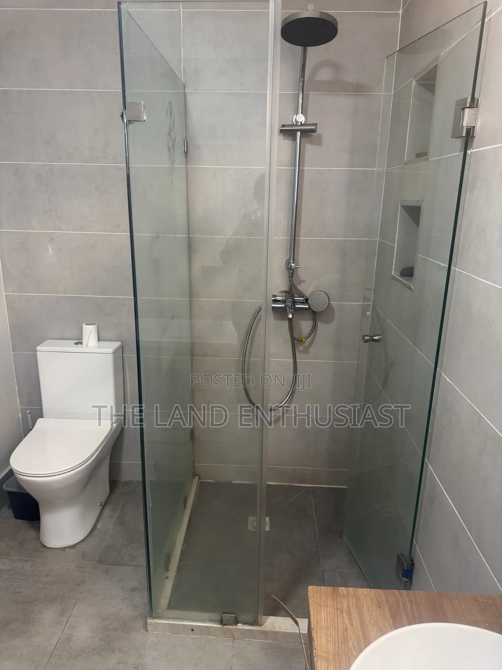 Furnished 3bdrm Townhouse / Terrace in North Legon for rent