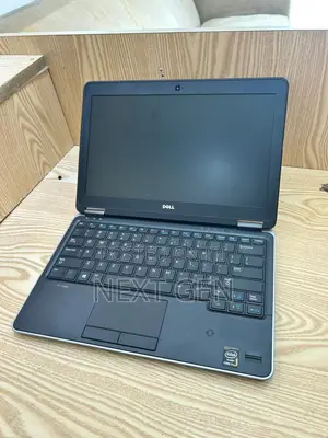 Laptop Dell Latitude E7240 8GB Intel Core i7 SSD 512GB