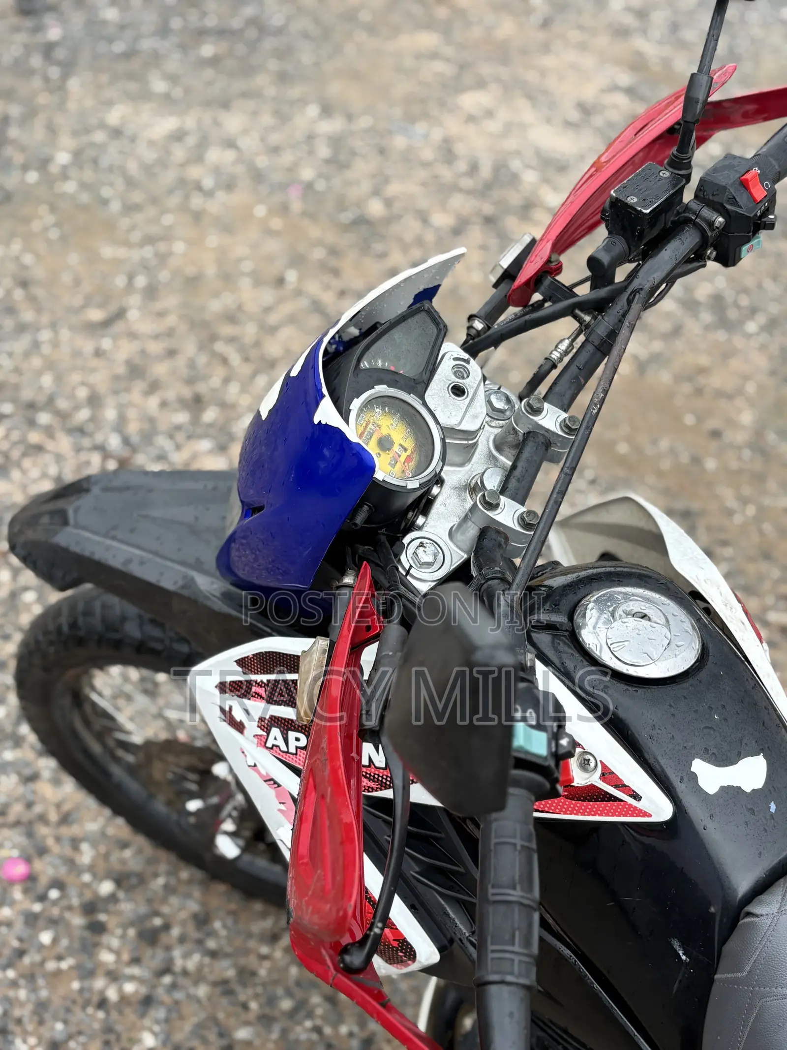 Apsonic AP200GY-9 2024 Red