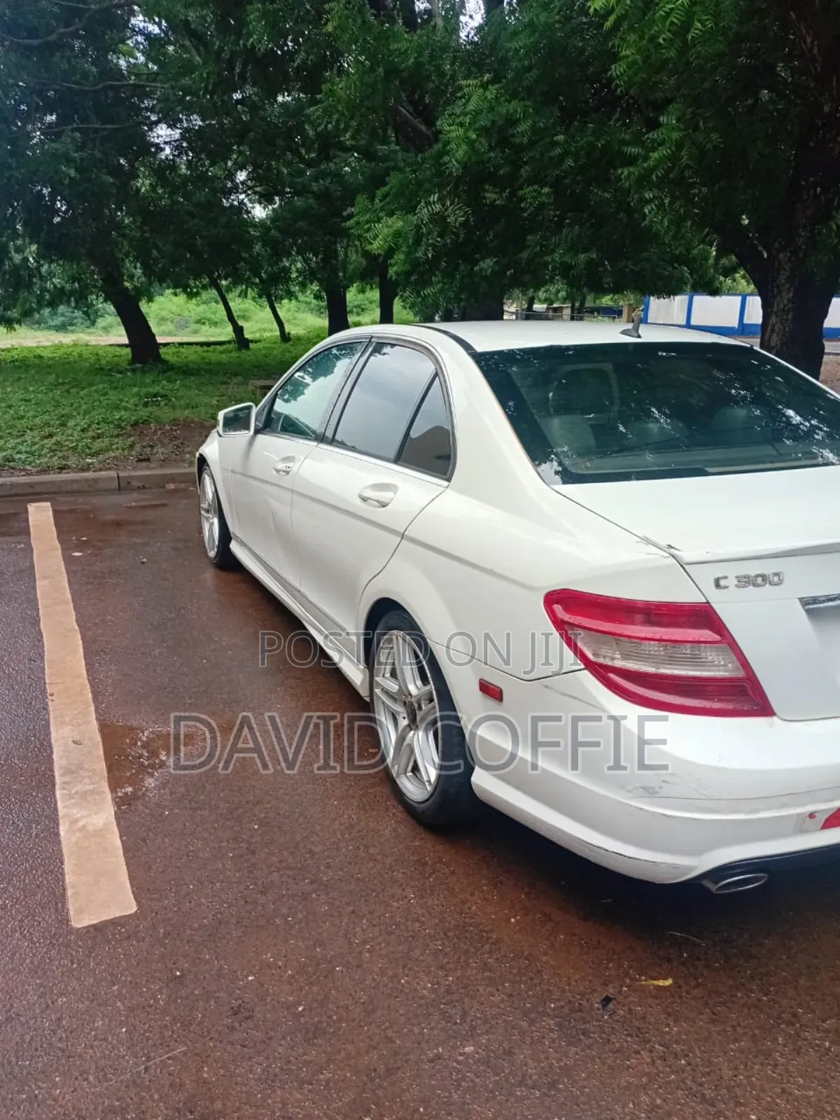 Mercedes-Benz C300 Luxury Sedan RWD (3.0L 6cyl 7A) 2008 White