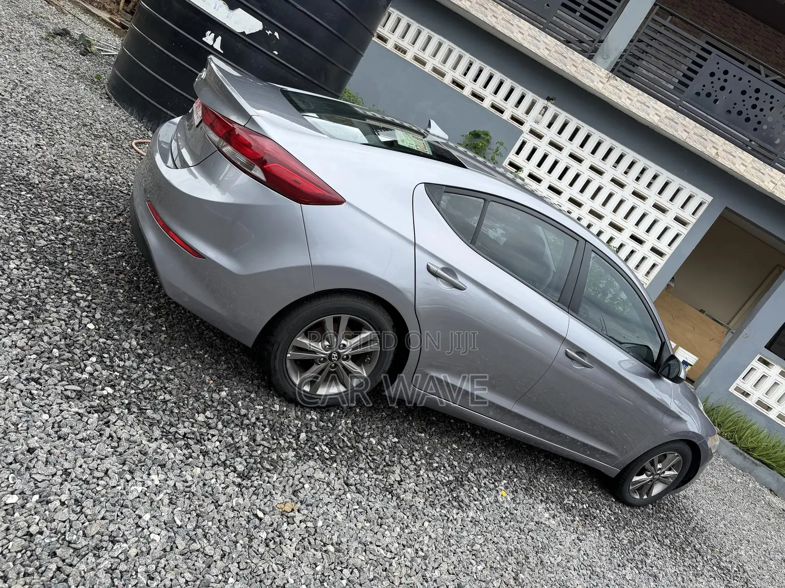 Hyundai Elantra SE Sedan FWD (2.0L 4cyl 6M) 2017 Gray