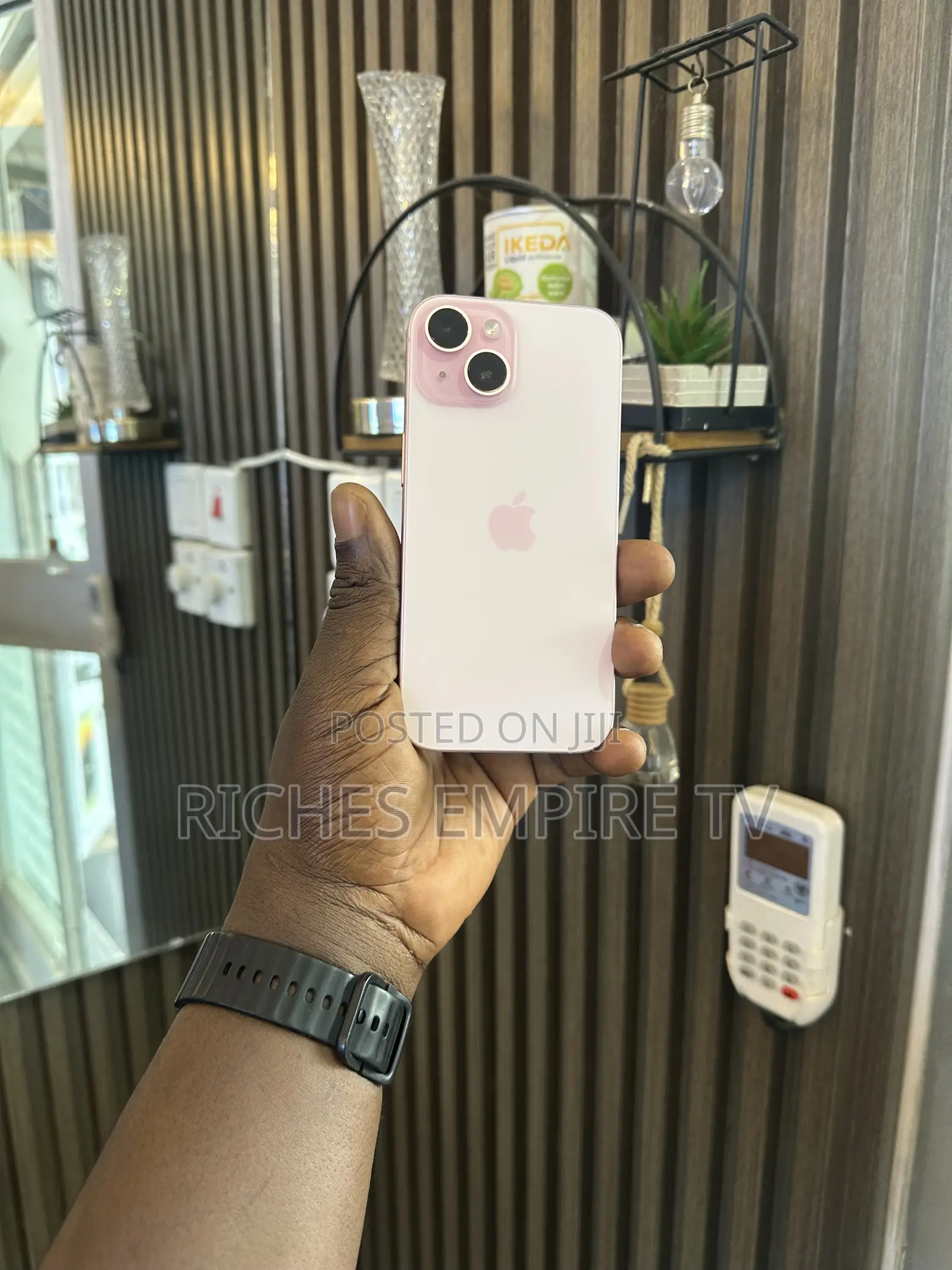 Apple iPhone 15 128 GB Pink