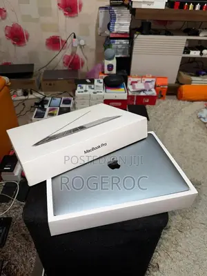 Laptop Apple MacBook Pro 2020 16GB Intel Core i5 SSD 512GB
