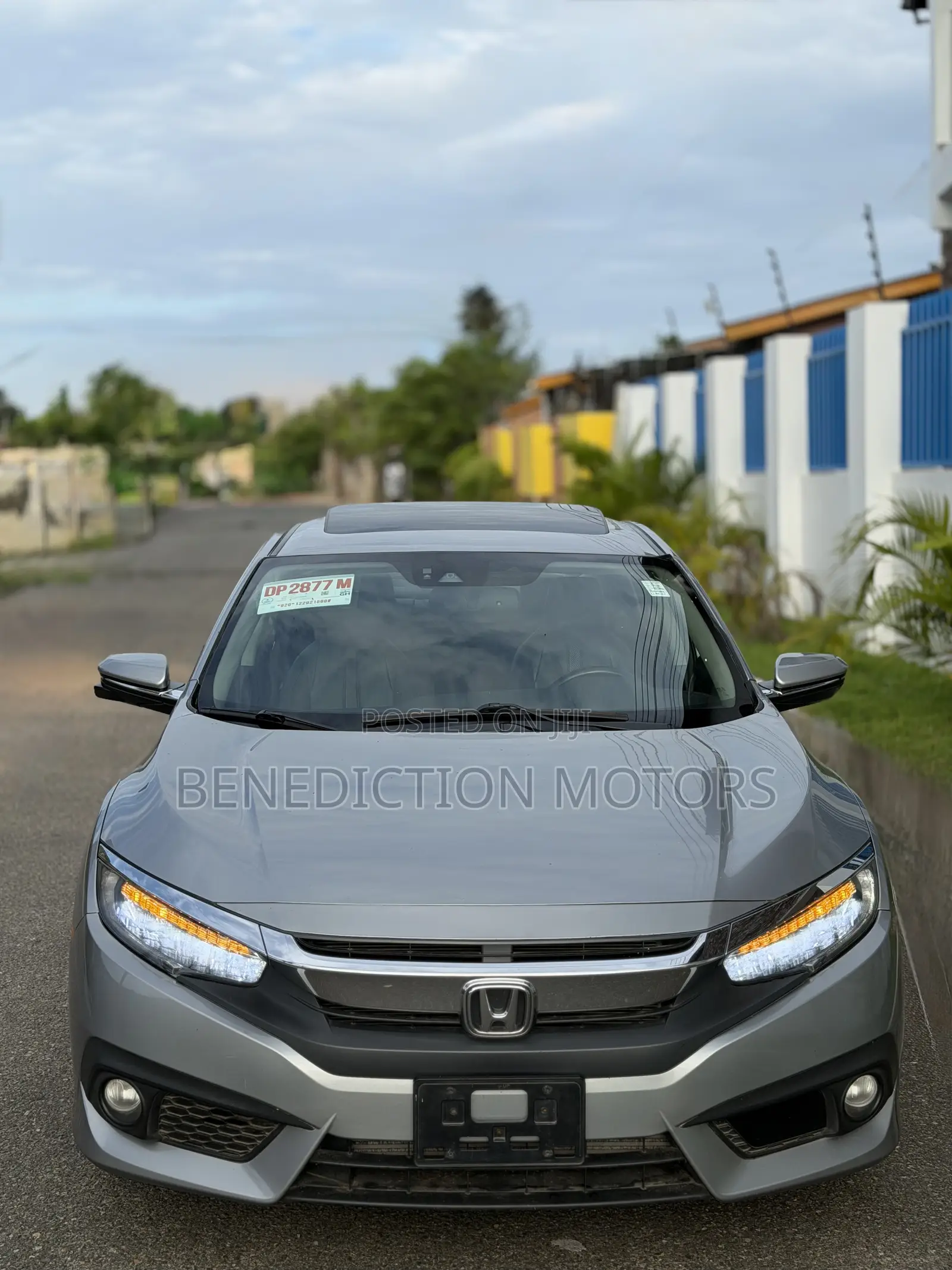 Honda Civic Touring 4dr Sedan (1.5L 4cyl) 2017 Silver