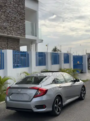 Honda Civic Touring 4dr Sedan (1.5L 4cyl) 2017 Silver