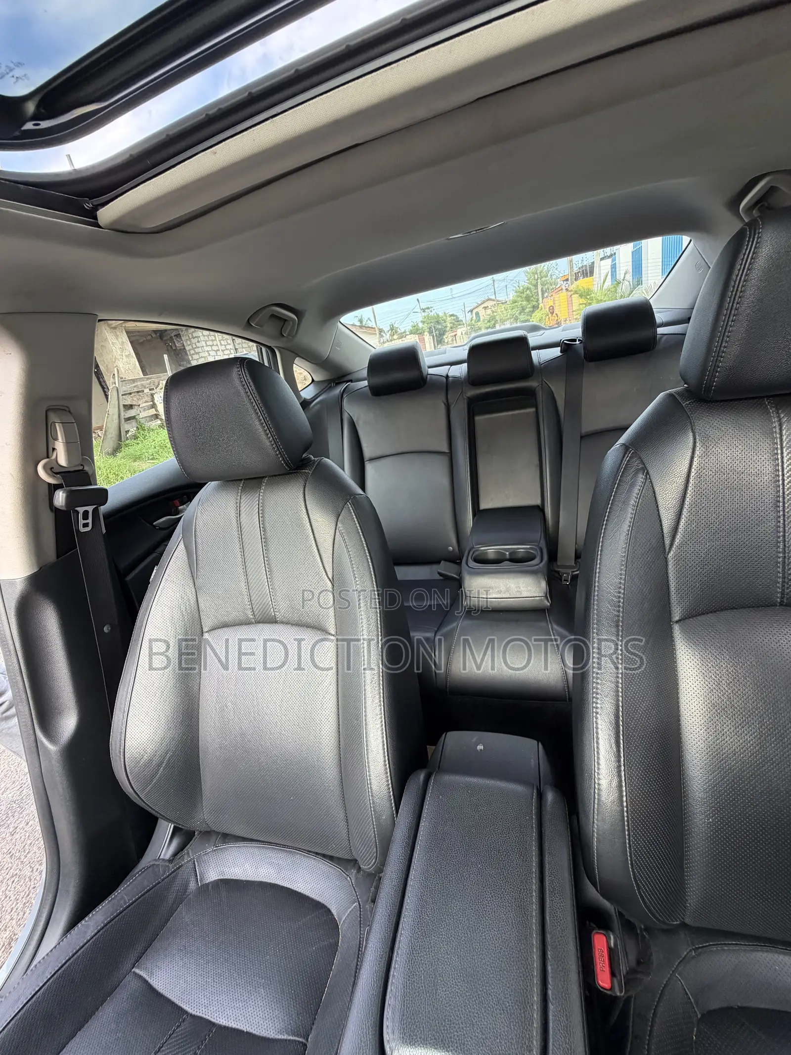 Honda Civic Touring 4dr Sedan (1.5L 4cyl) 2017 Silver