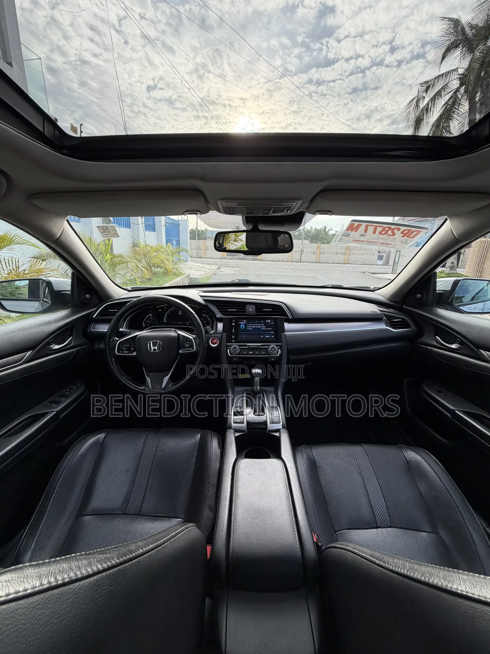 Honda Civic Touring 4dr Sedan (1.5L 4cyl) 2017 Silver