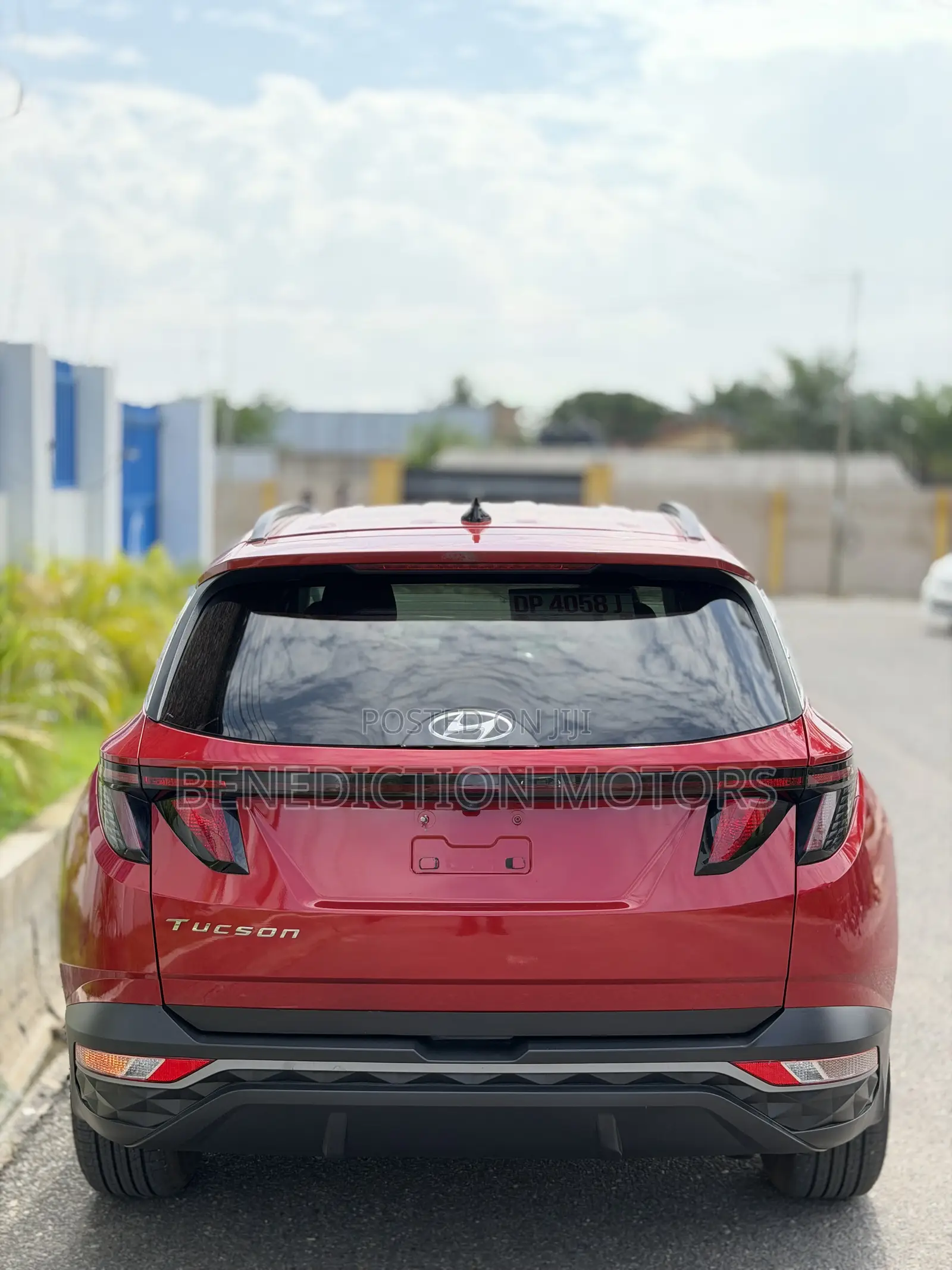 Hyundai Tucson SE 2022 Red