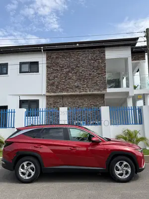 Hyundai Tucson SE 2022 Red