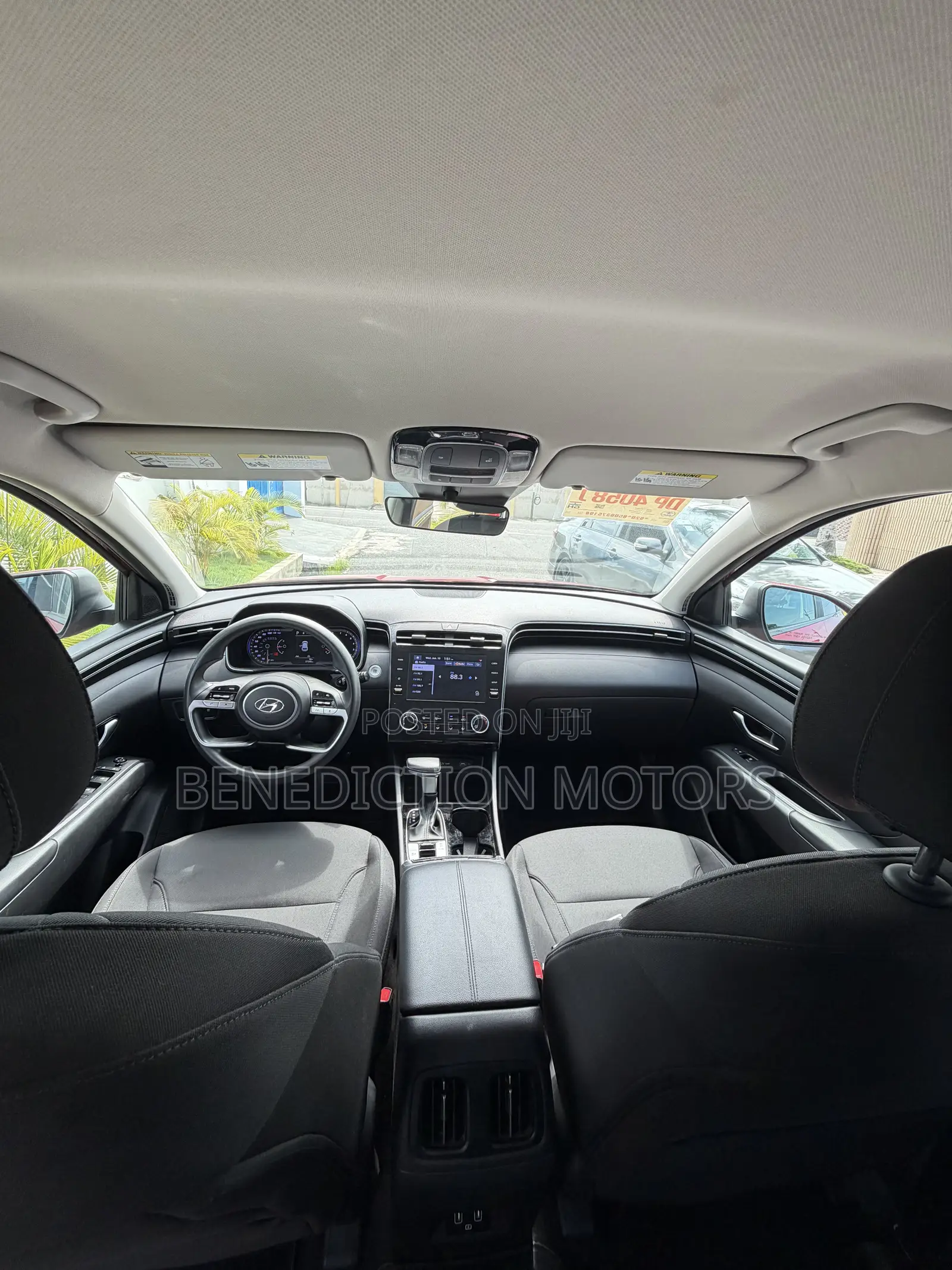 Hyundai Tucson SE 2022 Red