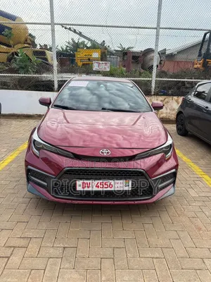 Toyota Corolla 2022 Red