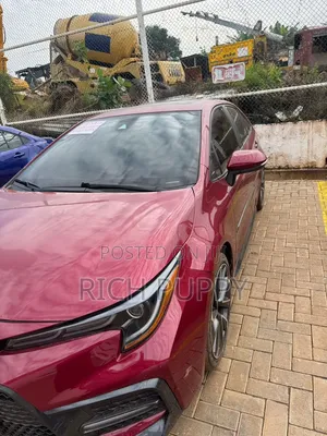 Toyota Corolla 2022 Red