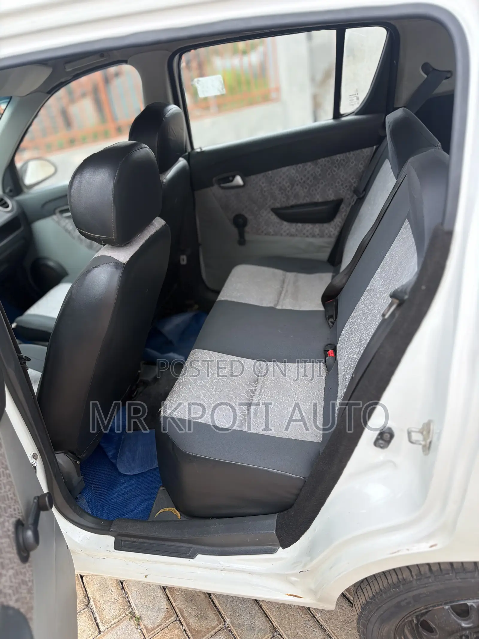 Suzuki Alto 2016 White