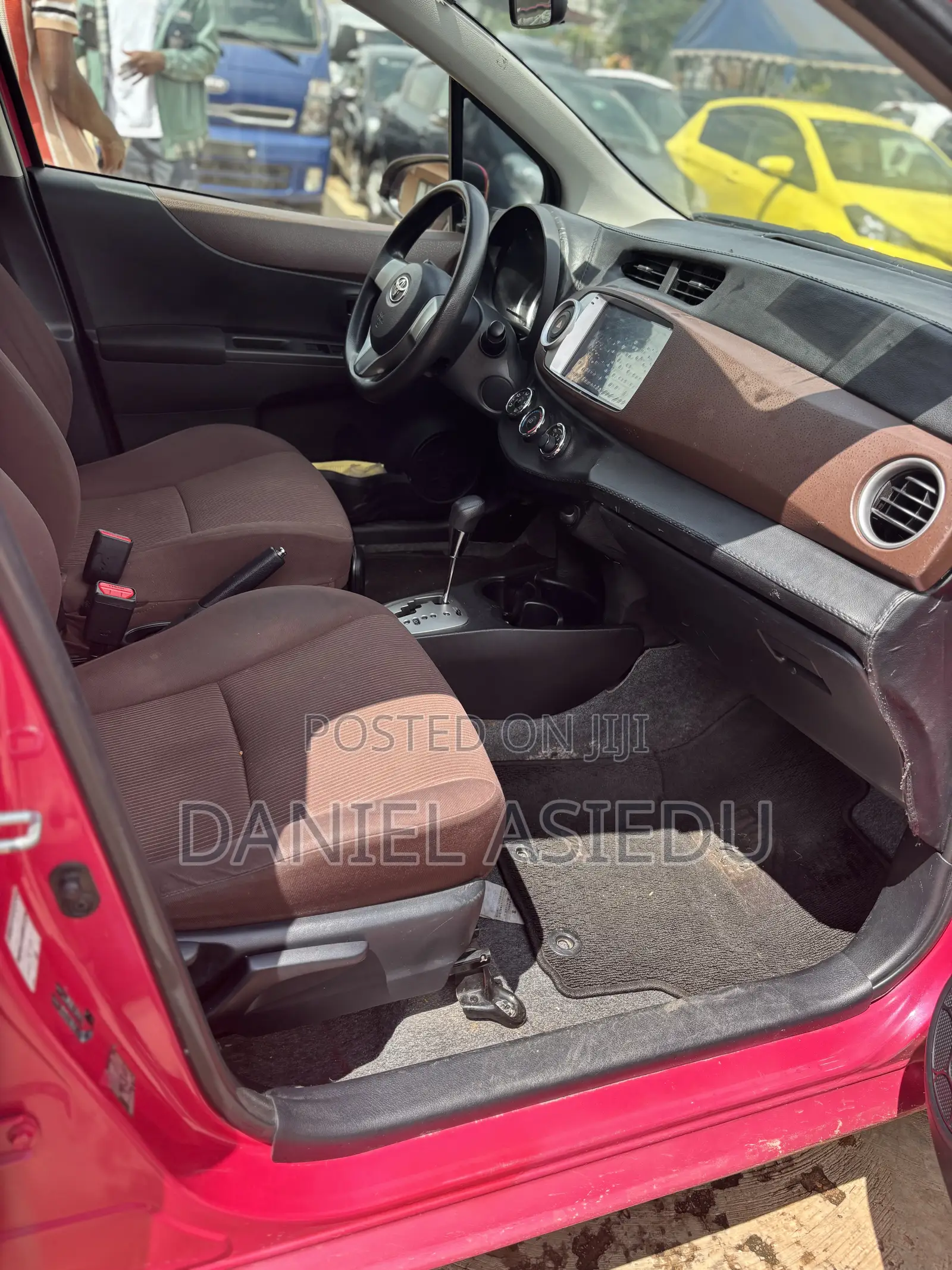 Toyota Vitz 1.0 FWD 3dr 2013 Pink