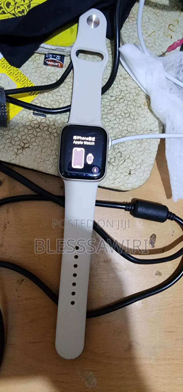 Apple Watch Series Se 2nd Gen 40mm (Gps + Cellular) - Starlight