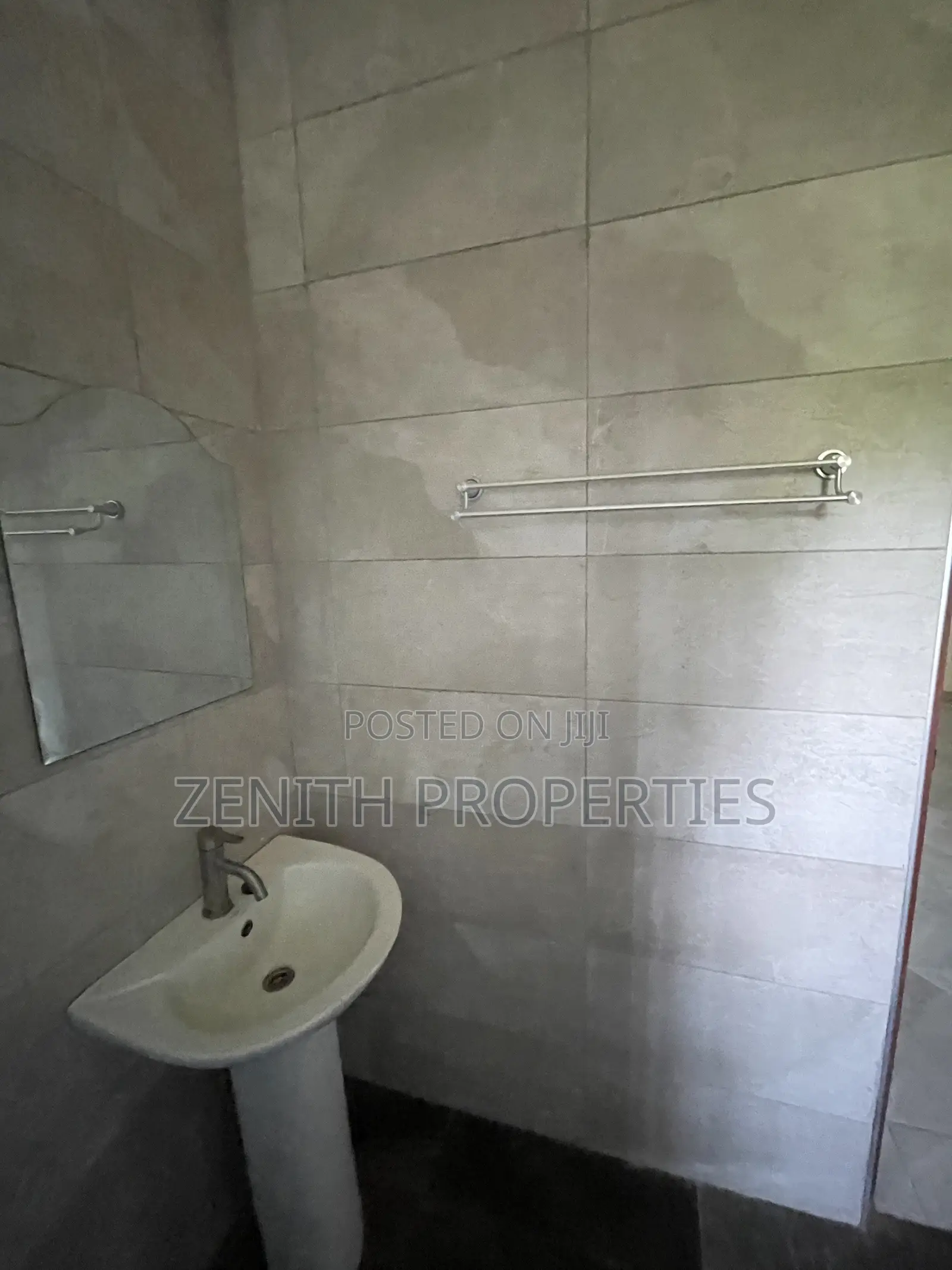 3bdrm Apartment in Zenith Properties, Old Barrier for rent