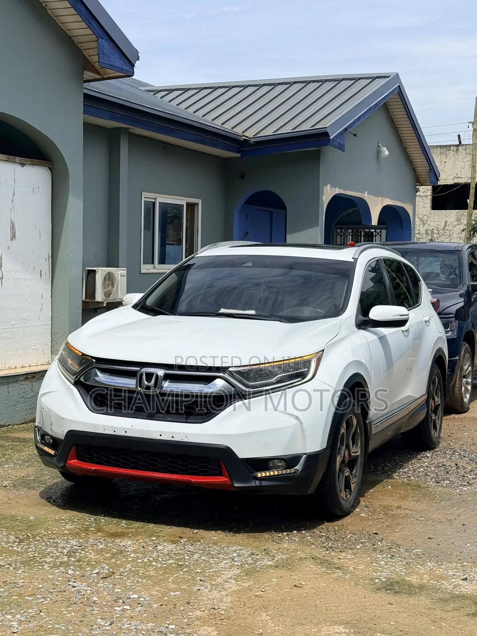 Honda CR-V Touring AWD 2019 White