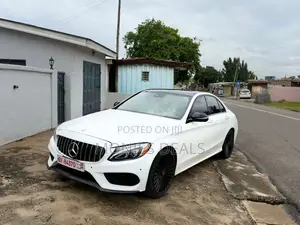 Mercedes-Benz C300 Sport 4Matic Sedan AWD (2.0L 4cyl 7A) 2017 White