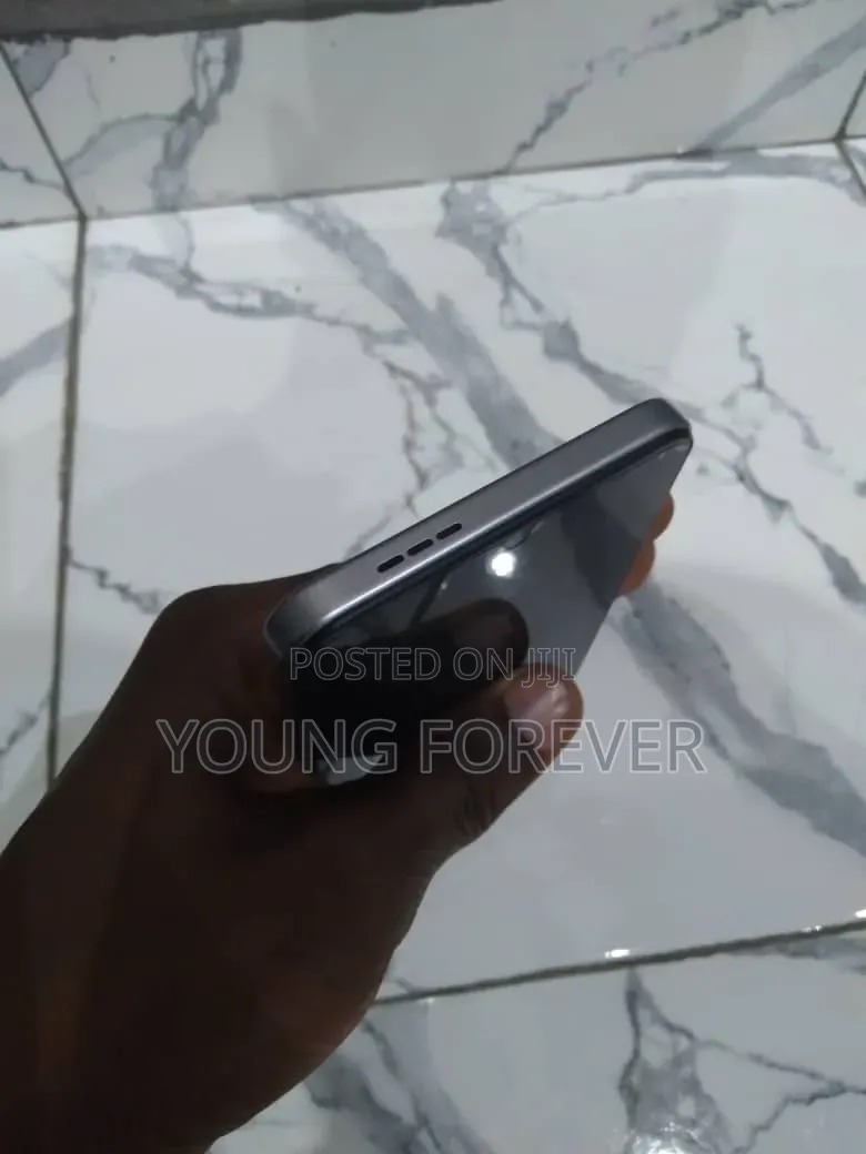 New Tecno Pop 20 64 GB Silver