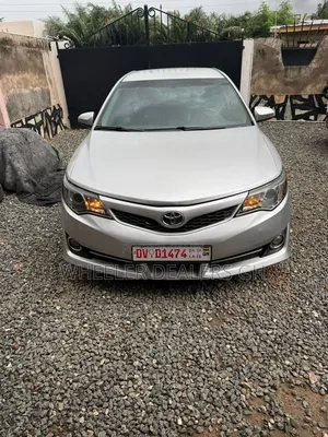 Toyota Camry 2013 Silver