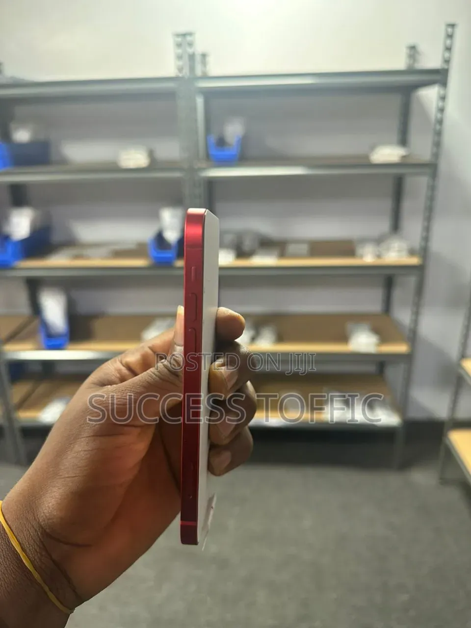 Apple iPhone 12 64 GB Red