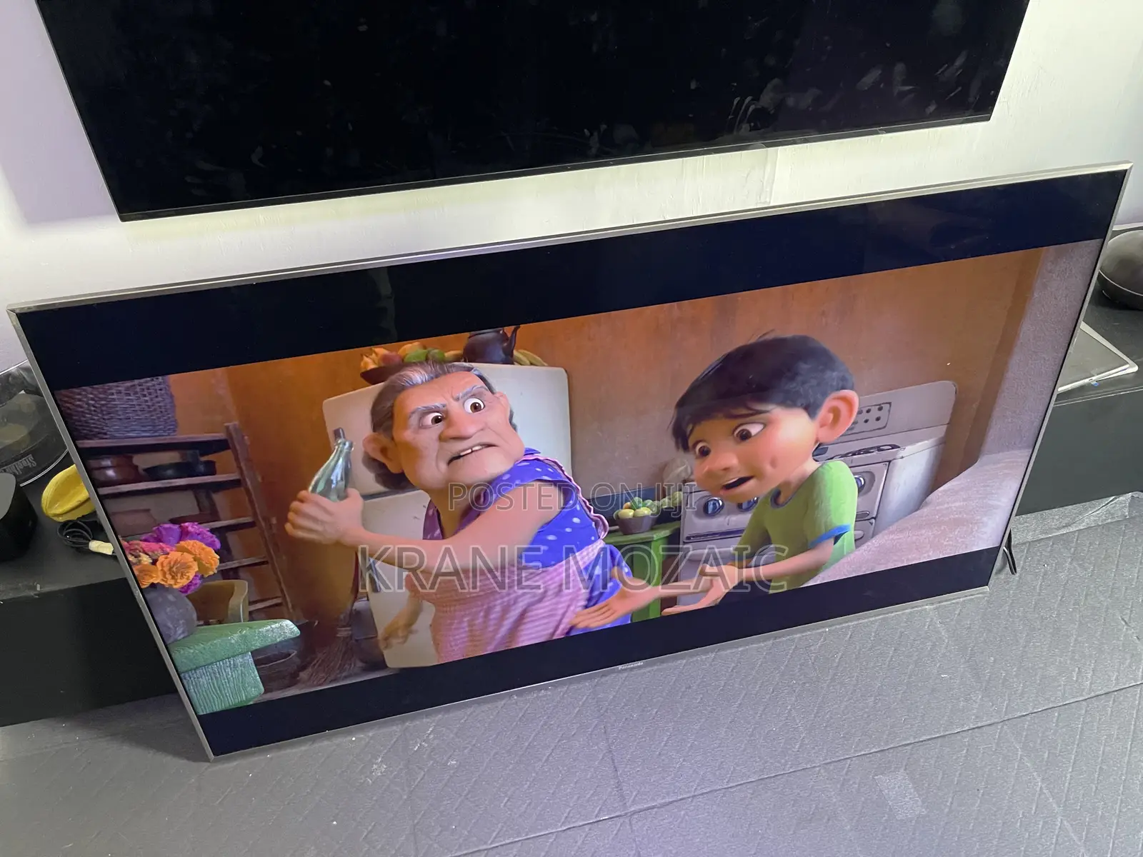 Panasonic Smart Satellite Tv