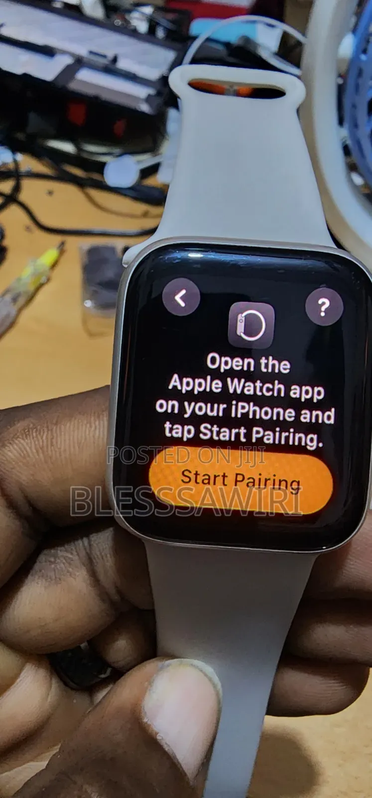 Apple Watch Series Se 2nd Gen 40mm (Gps + Cellular) - Starlight